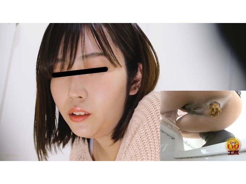 限界接近撮 眼前ふんばり女子 吐息の聴こえるトイレうんこ