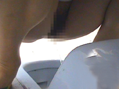 盗撮 温泉旅館・和式便所2