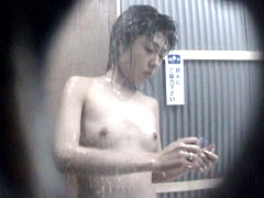 真夏の水着ギャル！！ シャワールーム編7 Part2