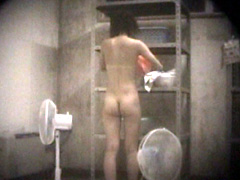 関東有名四大女子寮 風呂＆着替え盗撮2